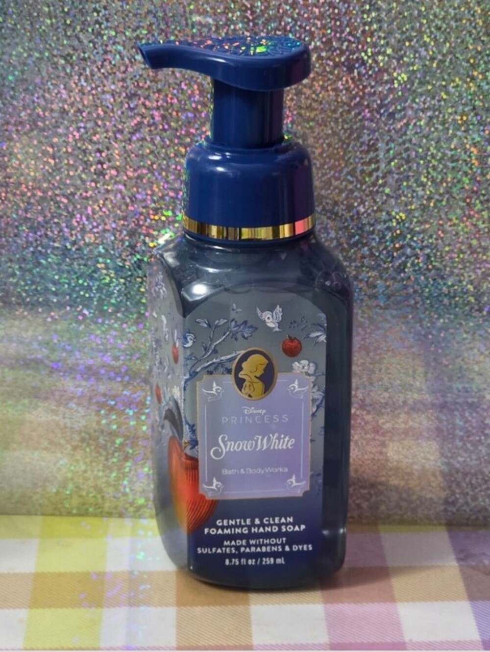 Bath & Body Works Snow White Foaming Hand Soap 8oz NEW Rare